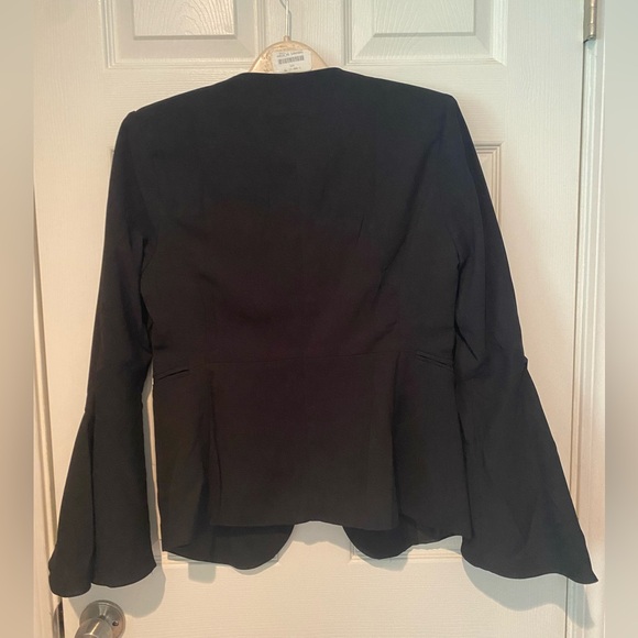 EUC Tea n Cup Women’s Bell Sleeve Blazer - Black, size M - Picture 2 of 6
